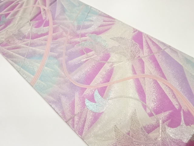 曲線に鶴模様織出し袋帯